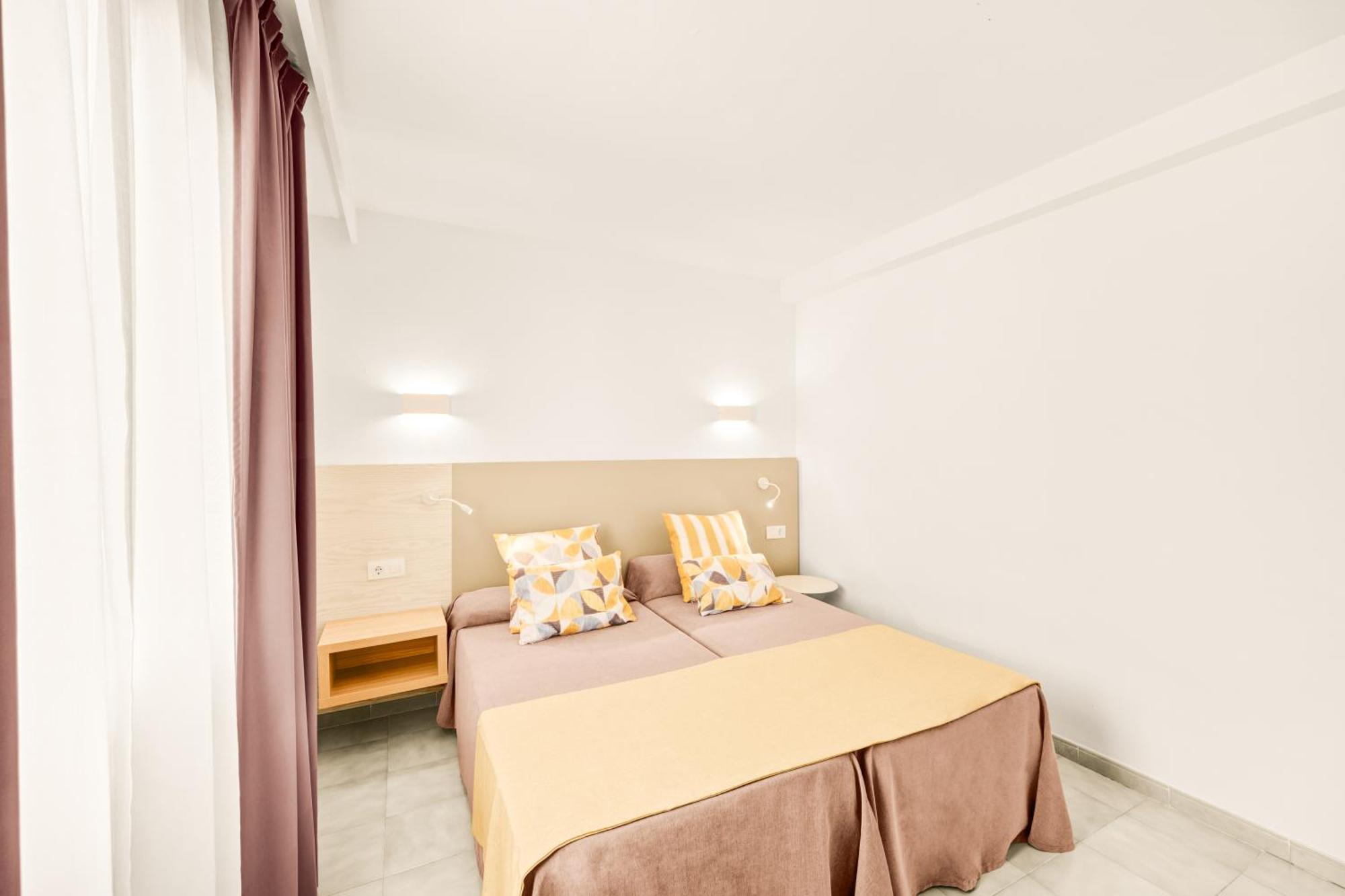 Apartamentos Vista Club Santa Ponsa Eksteriør bilde
